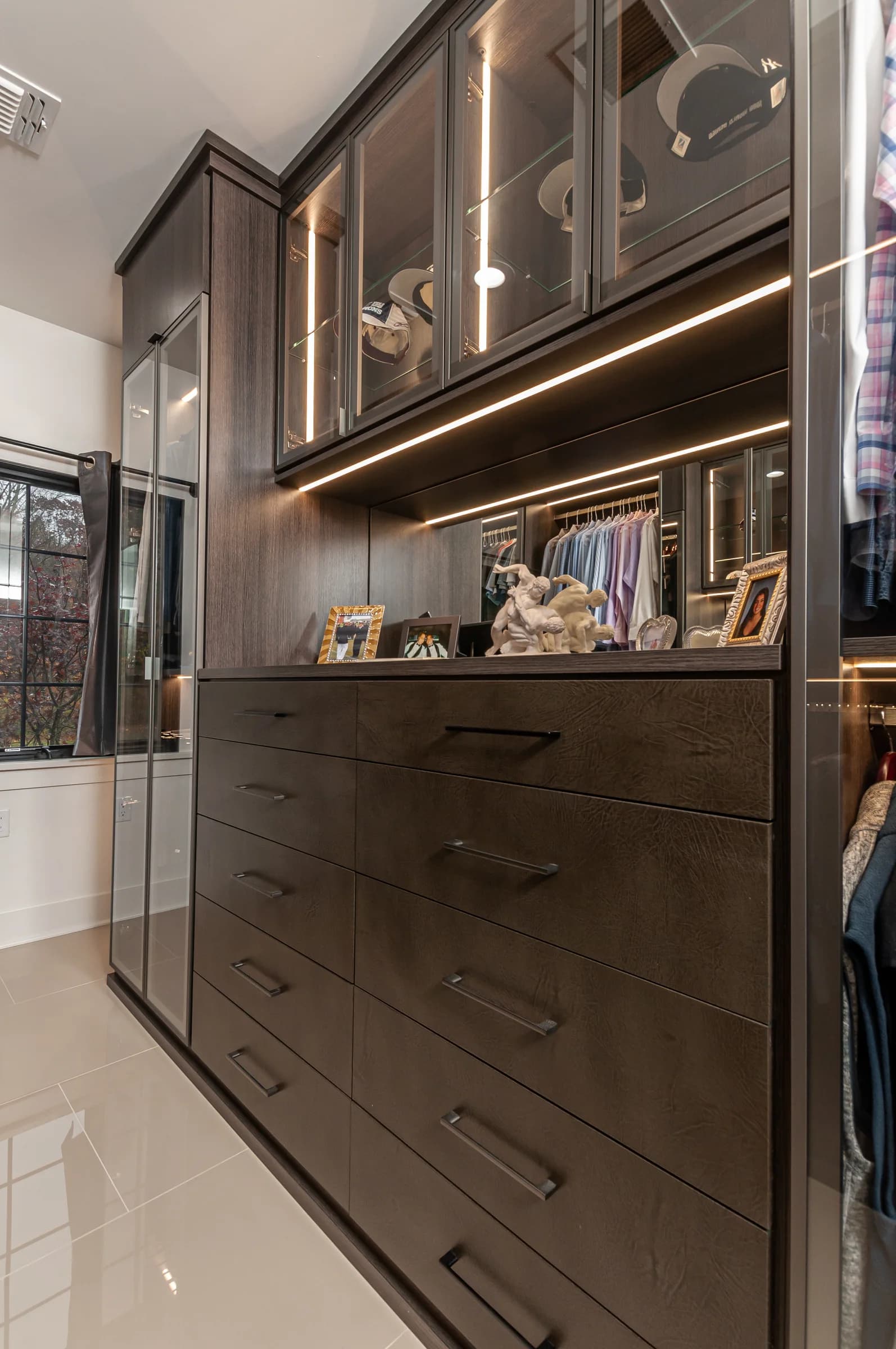 Cabinet drawers in Cocoa Buffalo.