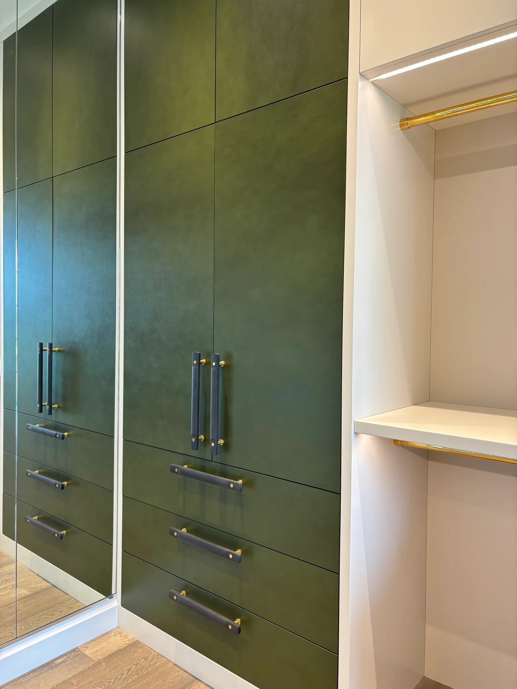 Doors and drawers in Emerald Buffalo.